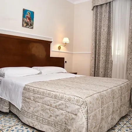 Experience Boutique - Cimmino 3* Castellammare di Stabia