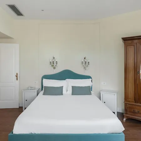 Experience Boutique - Cimmino Hotel Castellammare di Stabia